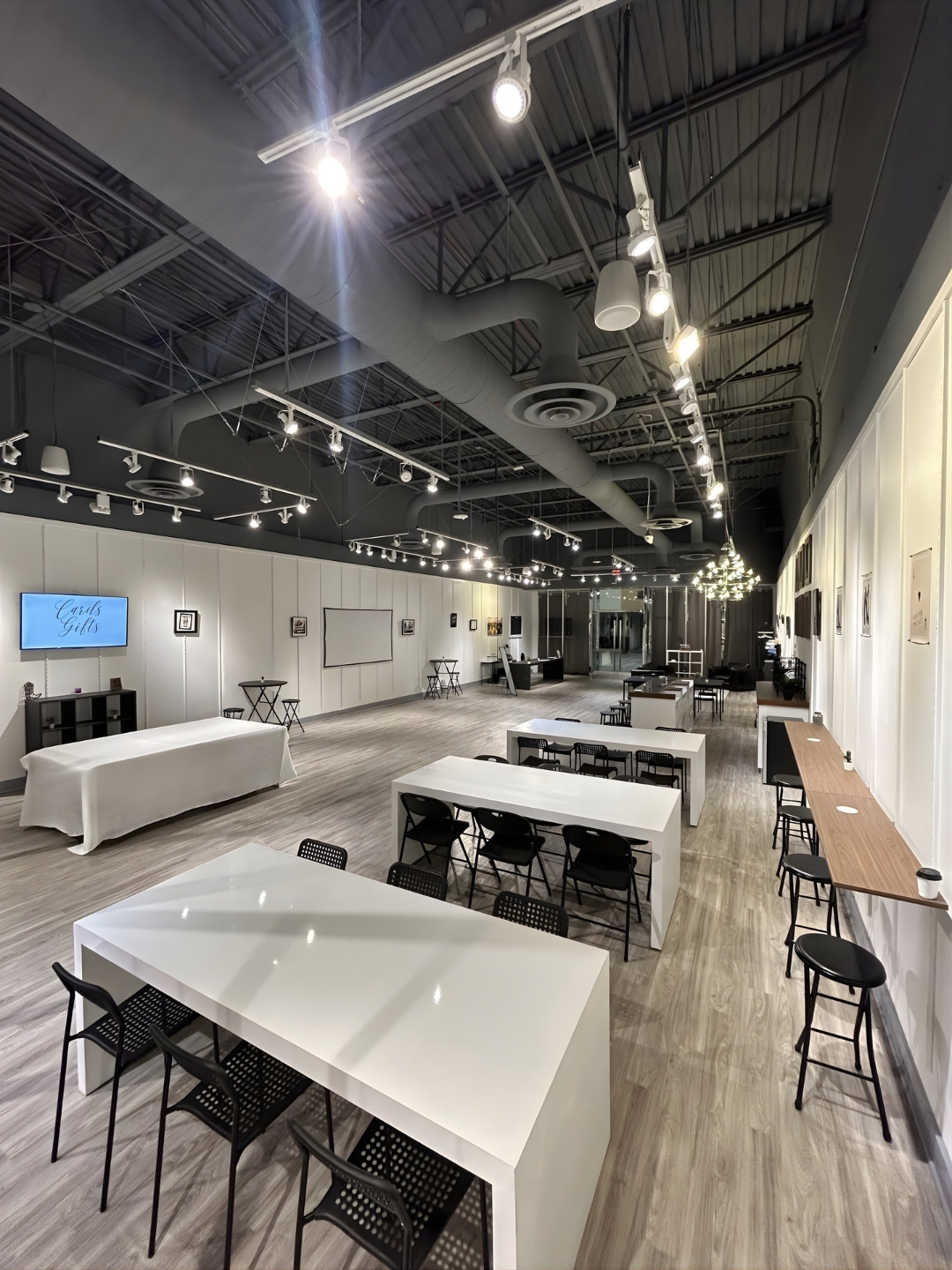 Seated + Open Center — view 3